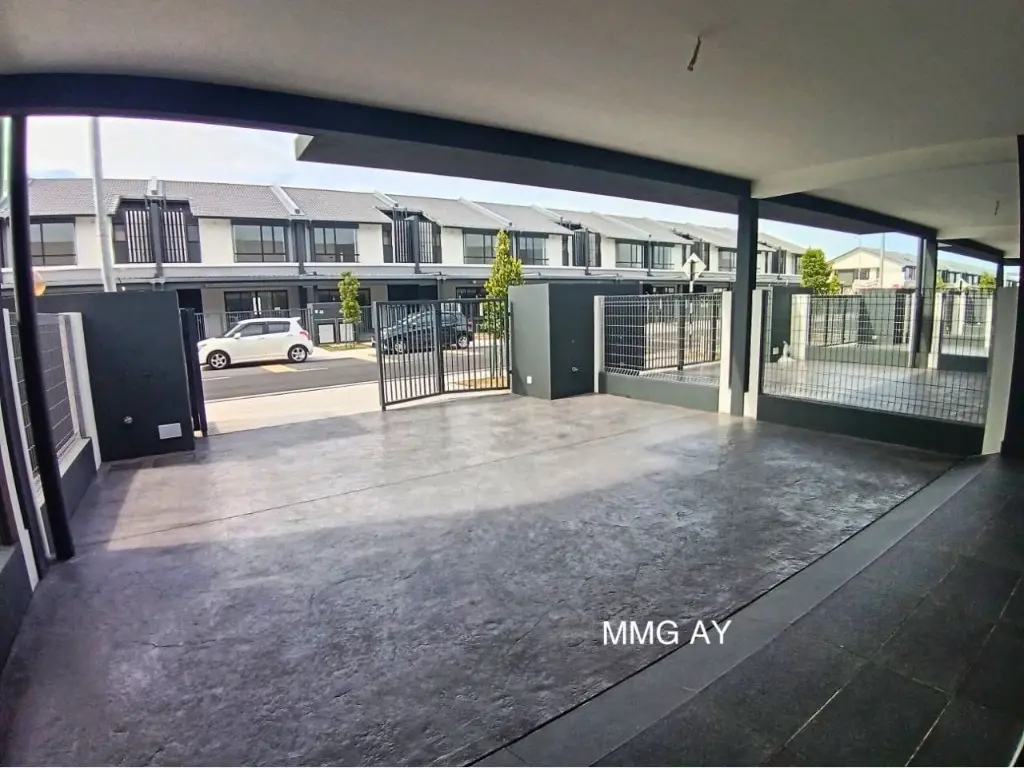 WhatsApp Image 2025-12-17 at 1.03.34 PM.webp