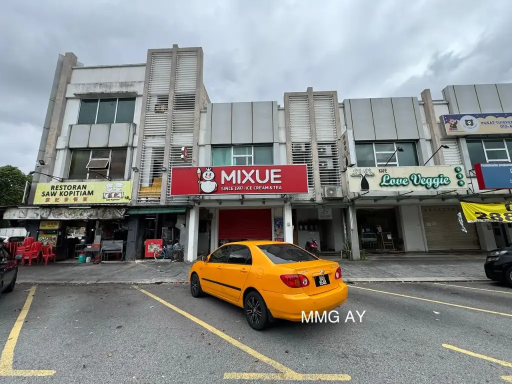 【Ground Floor】  Bandar Bukit Raja @ Eleven Avenue  Ground Floor Shoplot For Rent 