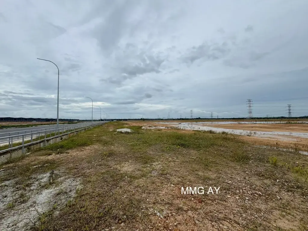 【Available Now】  5.65 Acre @ Kapar Kerayong,Medium Industrial Land To Let 