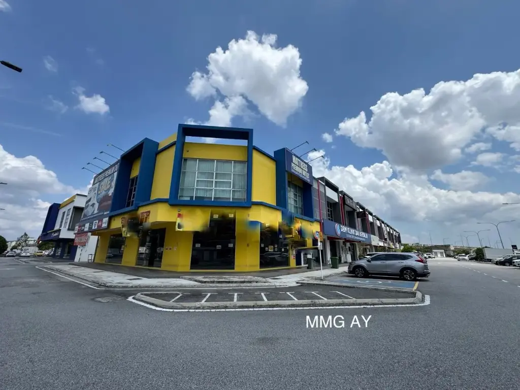 [10776] 【Face Road】 Bukit Raja @ Klang, Corner Ground Floor Shoplot For Rent