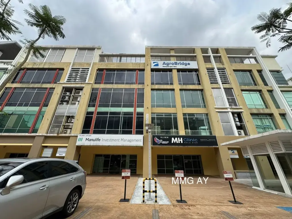 【黄金地段】  Setia Avenue @ Setia Alam 4-Storey Shop Office with Lift For Sale 